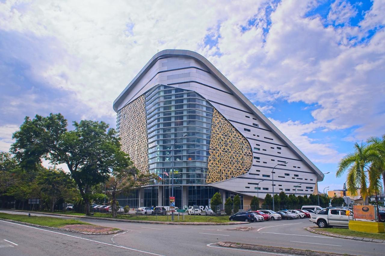 Aa Residen Luxury Condo Homestay 18Mins Walk Tanjung Aru Beach & Golf Course, Not Beach Side Resort Kota Kinabalu Exteriör bild