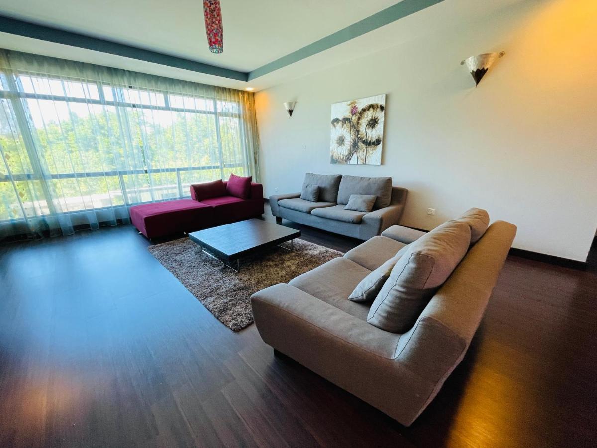 Aa Residen Luxury Condo Homestay 18Mins Walk Tanjung Aru Beach & Golf Course, Not Beach Side Resort Kota Kinabalu Exteriör bild