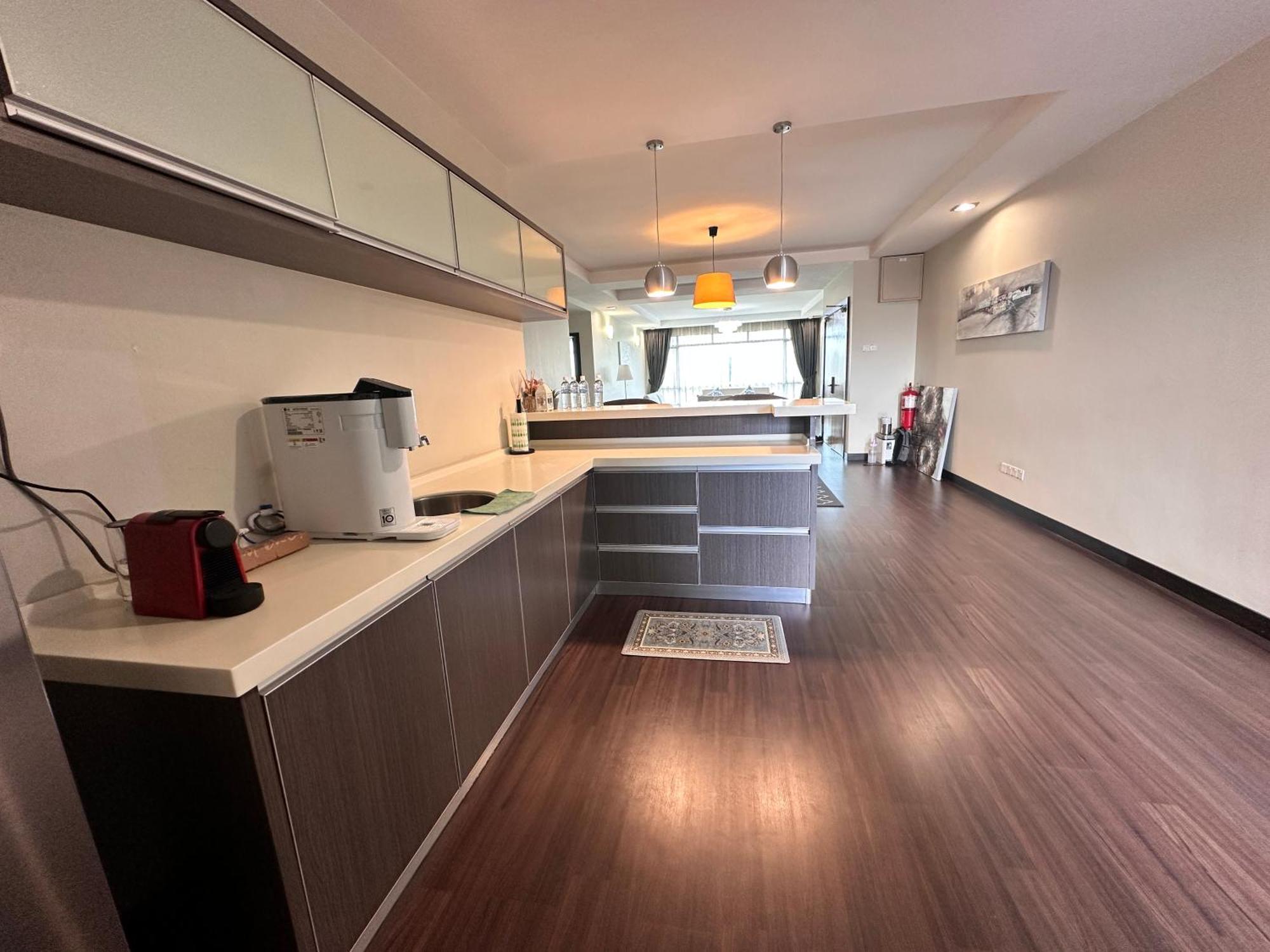 Aa Residen Luxury Condo Homestay 18Mins Walk Tanjung Aru Beach & Golf Course, Not Beach Side Resort Kota Kinabalu Exteriör bild